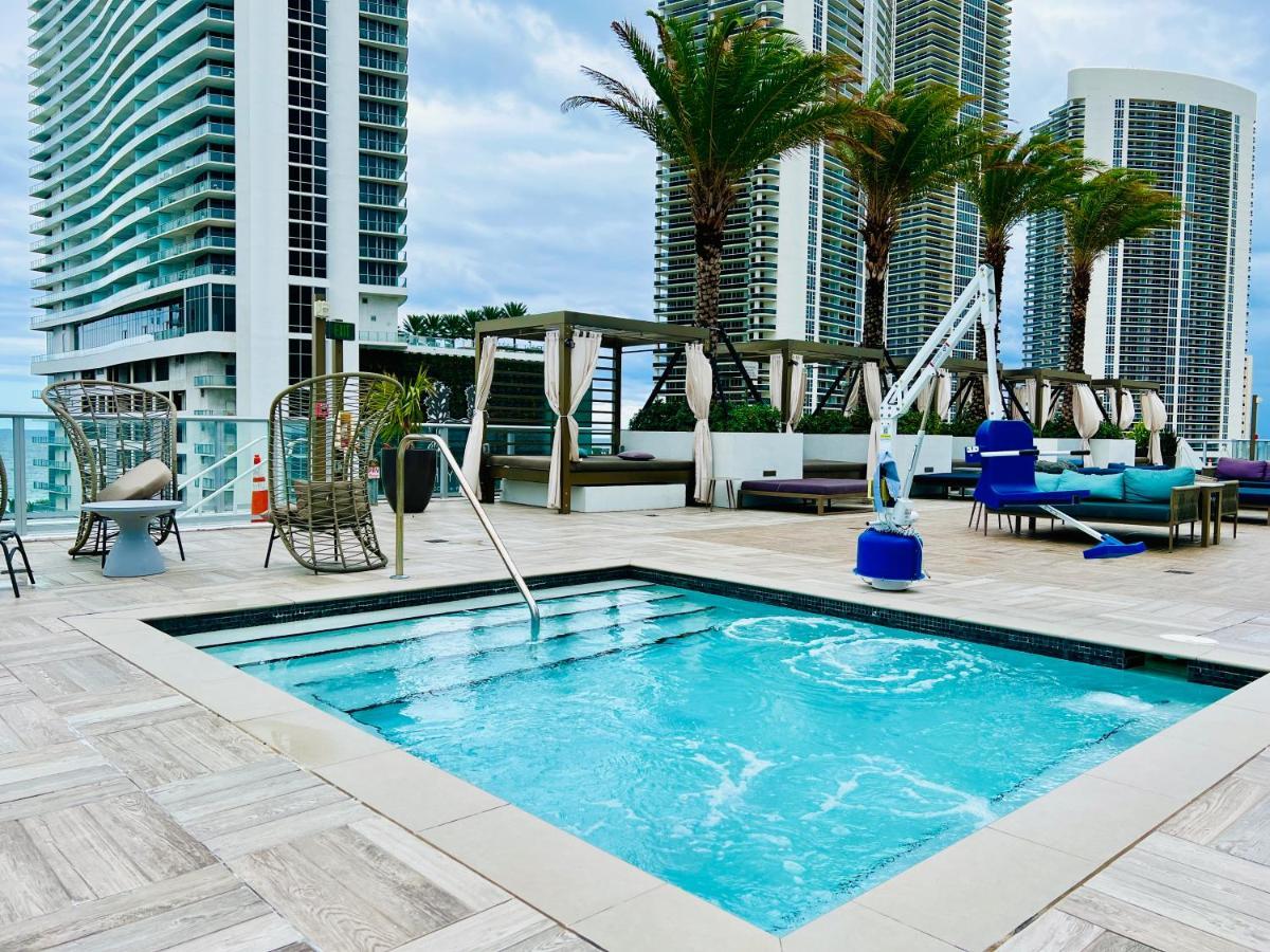 Hyde Beach House Three-Bedroom, Waterfront, Ocean And Intercostal View, Rooftop Pool, 5 Min Walk To Beach Hollywood Ngoại thất bức ảnh